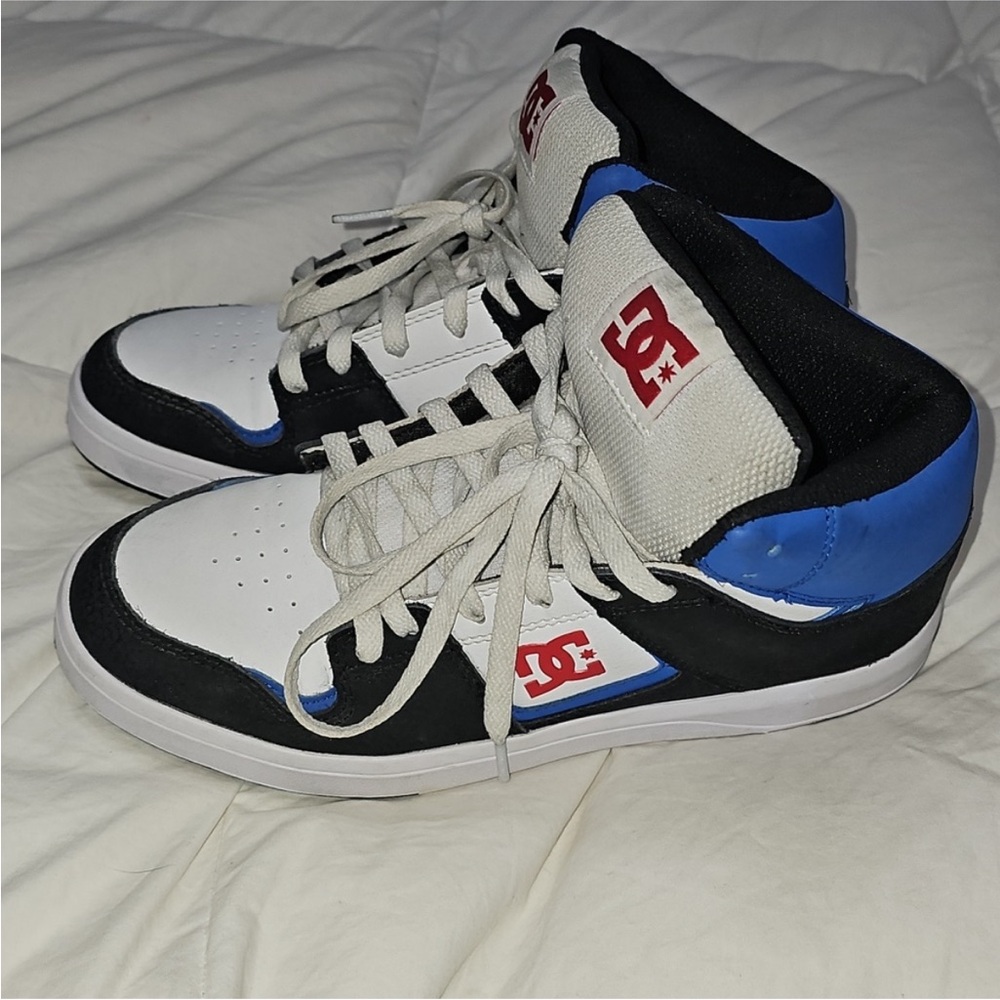 DC Men’s Sneakers Size 6.5 HighTops